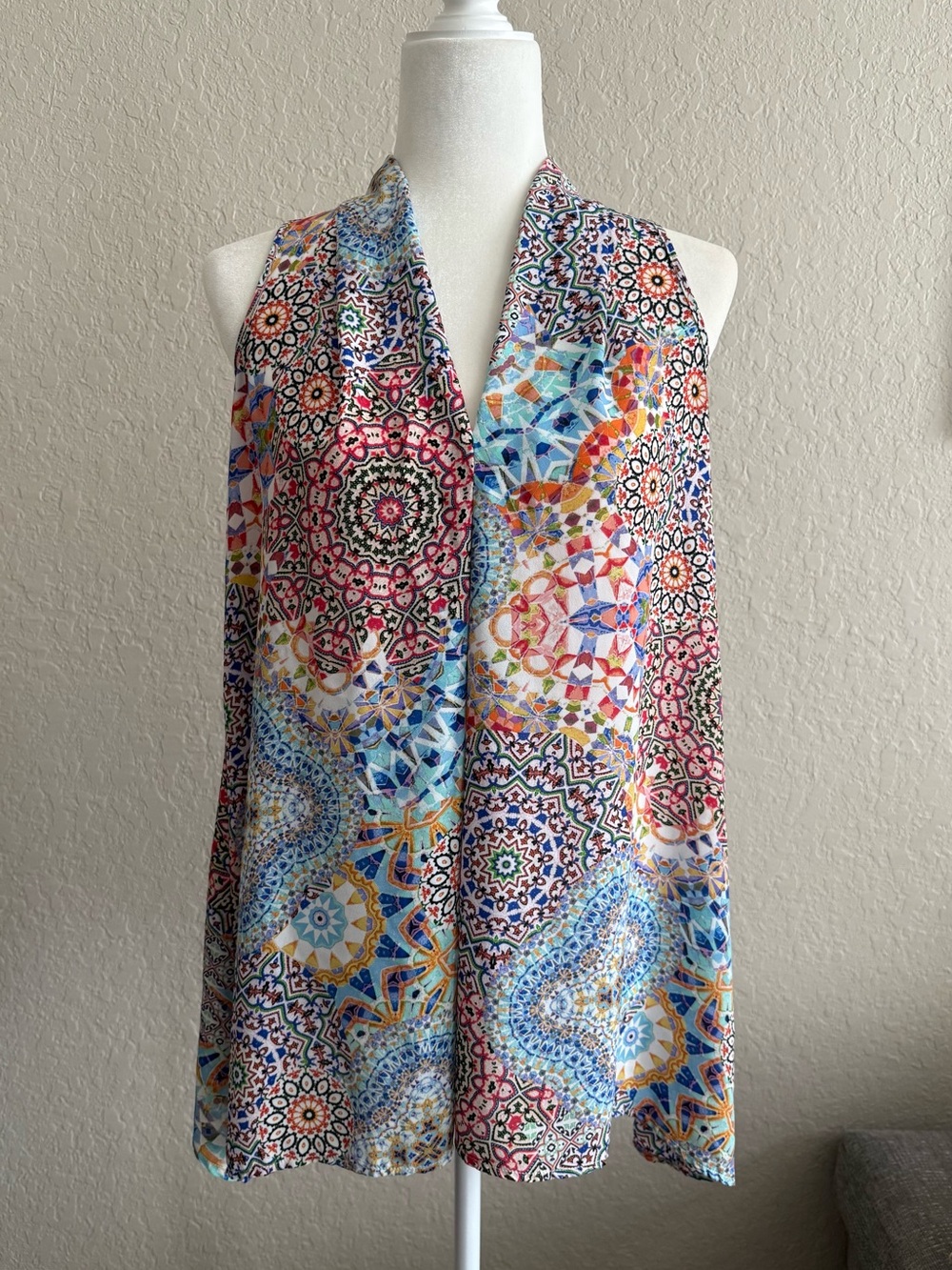 Spense Multicolor Mosaic Print Sleeveless Blouse - Small